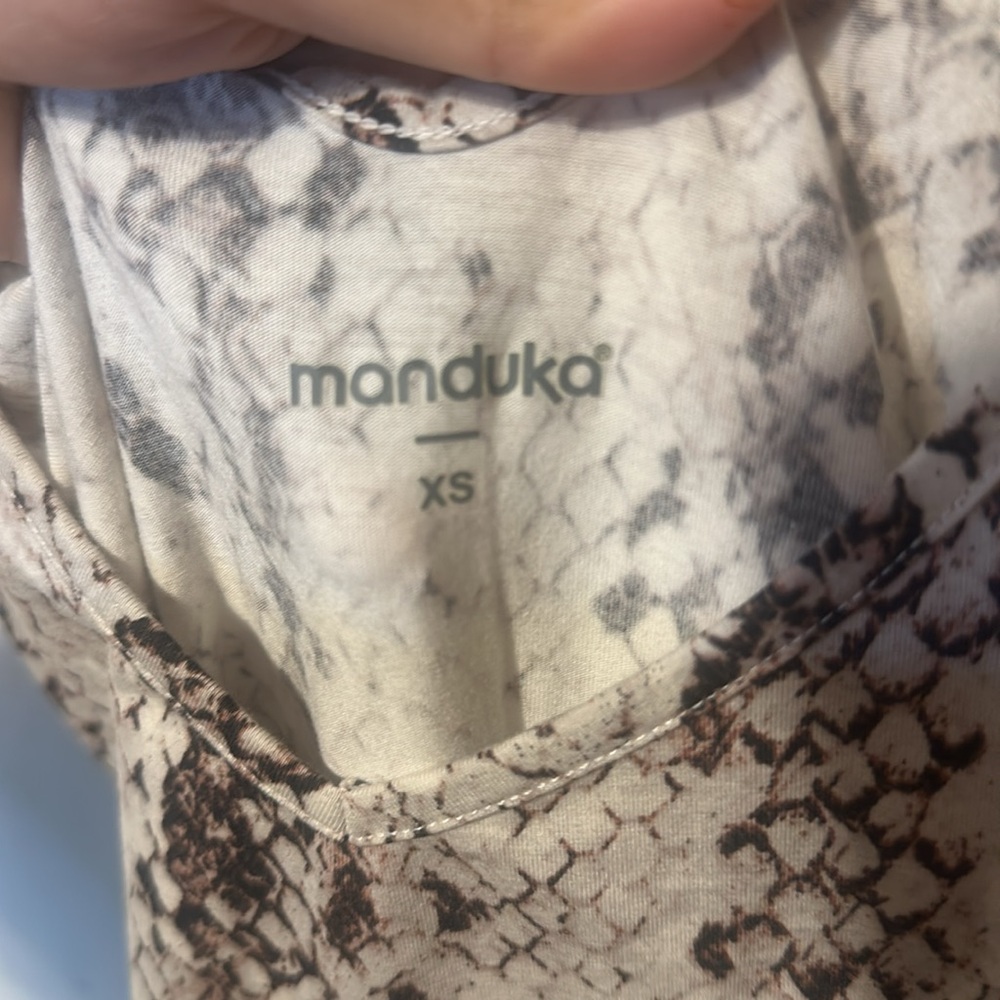 Manduka Dress - Picture 5 of 5